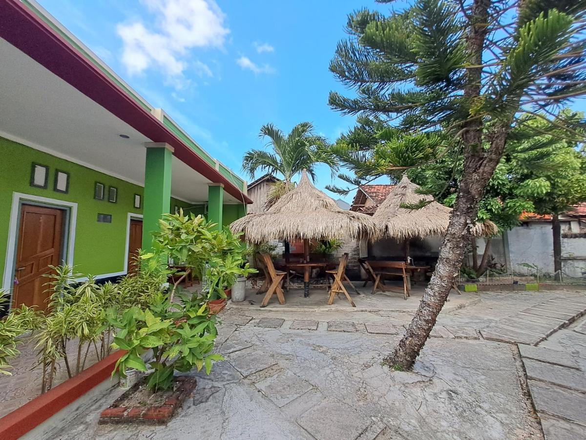 Hotel Azza Karimunjawa Esterno foto