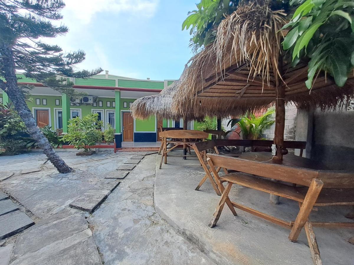 Hotel Azza Karimunjawa Esterno foto