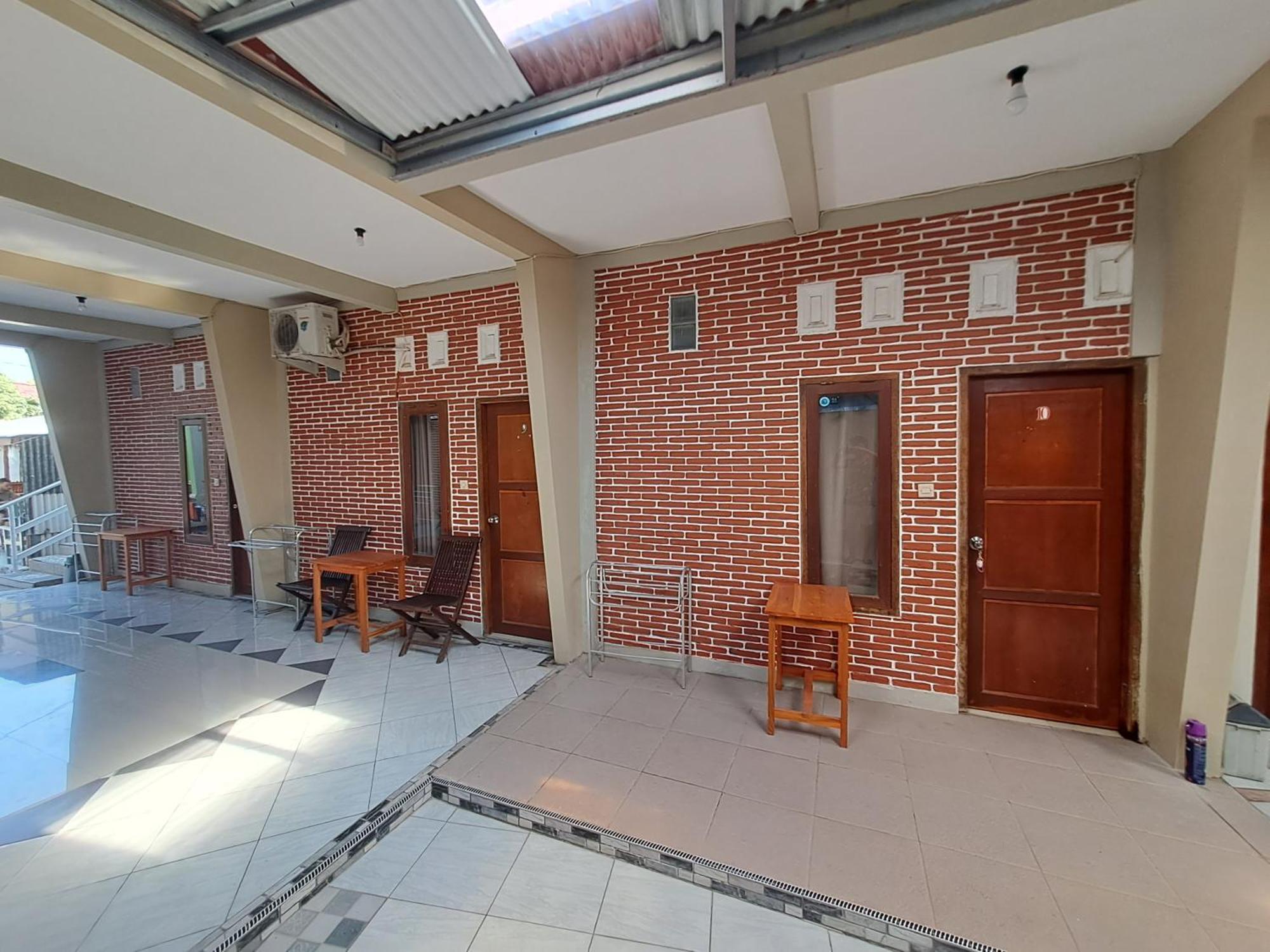 Hotel Azza Karimunjawa Esterno foto